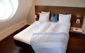 Da Hotel Apartments